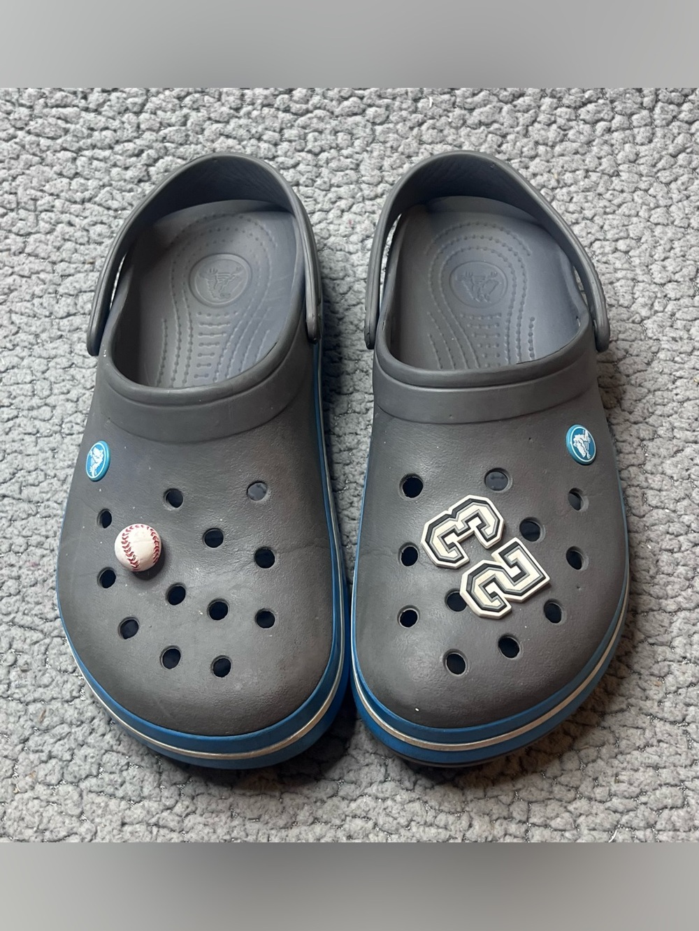Crocs Unisex Clog Classic Shoes Gray And Blue Men’s Size 9 Women’s Size 11